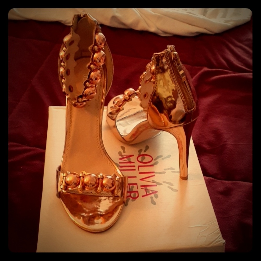 OLIVIA MILLER VIA DSW